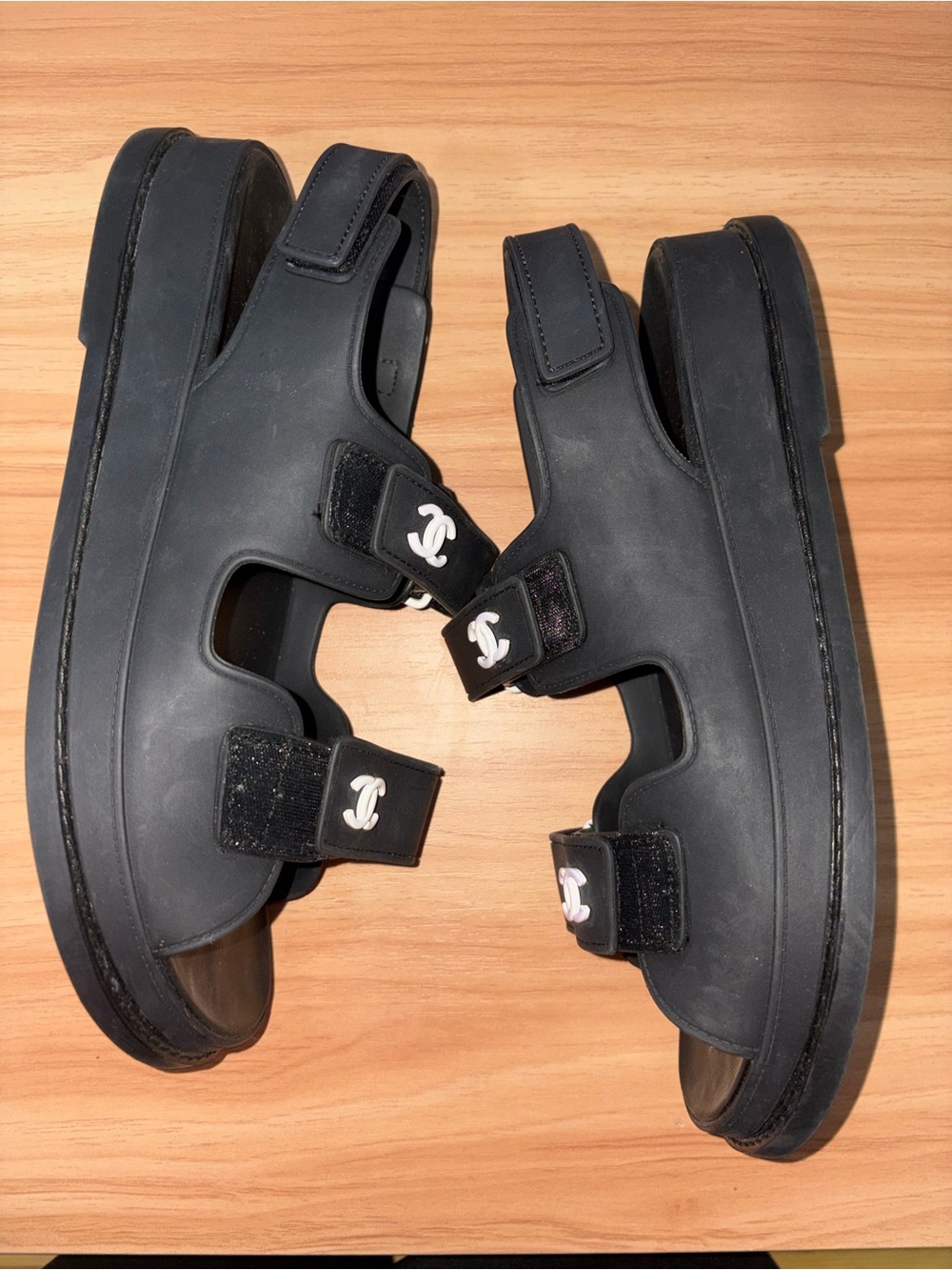 Chanel sandals - Picture 3 of 5